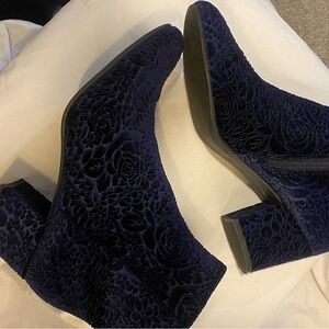 Floral velvet booties